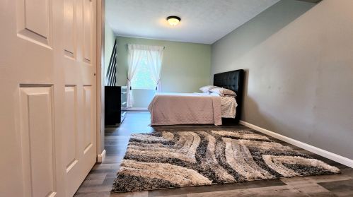 6247 Apple Valley Ct, Florence KY  41042-9380 exterior