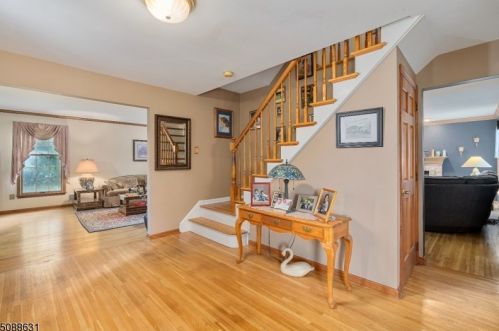 21 Mountain Ridge Rd, Oxford, NJ 07863-3603