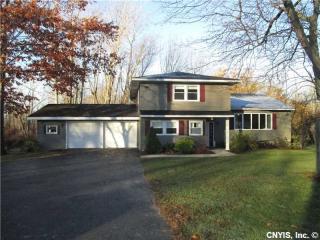 106 Edwards Cir, Scriba, NY 13126-6069
