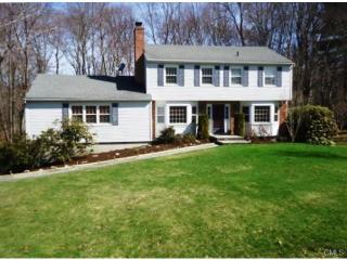 8 Kellogg St, Bethel, CT 06801-1638