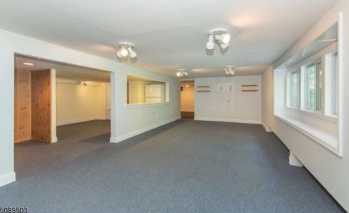 250 Jacksonville Rd, Lincoln Park NJ  07035-1505 exterior