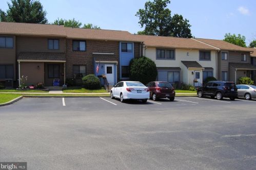 22 Fitzwatertown Rd, Willow Grove PA  19090-3043 exterior