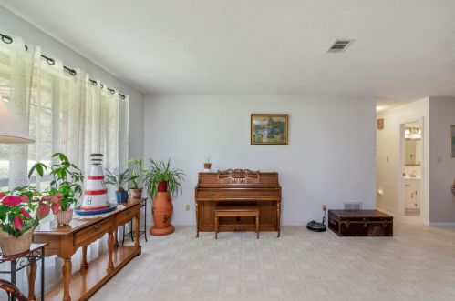 200 Ten Lake Dr, Defuniak Springs FL  32433-4506 exterior