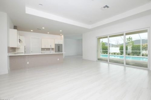 17 Willoughby Dr, Naples, FL 34110-1359