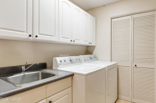 1931 Buck Rdg Pl, Tucson AZ 85737-6010 exterior