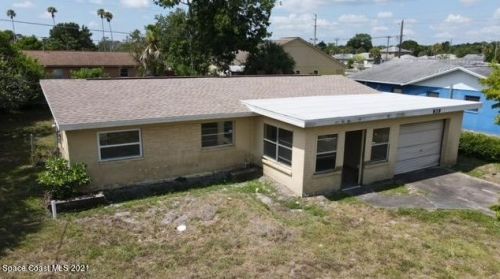 939 Gibson St, Titusville, FL 32780-7721