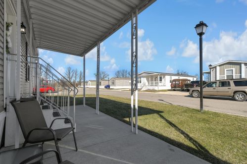 239 Rosie Ave, Pataskala OH  43062 exterior