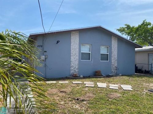 208 2nd Ter, Dania Beach FL  33004-4008 exterior
