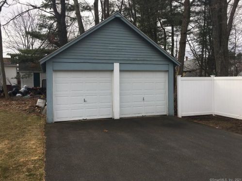 166 Woodbridge St, Manchester, CT 06042-2341