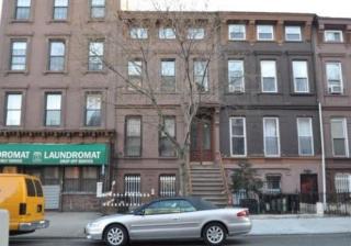 110 Macon St, Brooklyn, NY 11216-2108