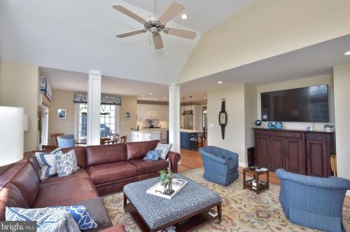 116 Osborne Cir, Kennett Sq PA  19348-1910 exterior