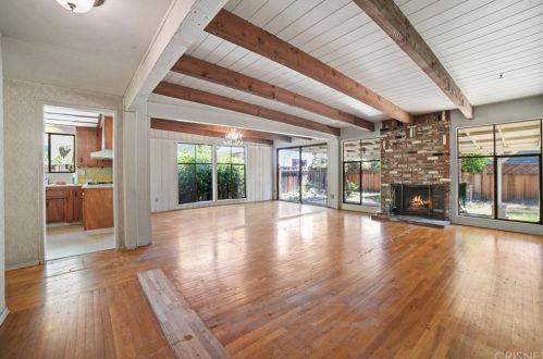 6930 Langdon Ave, Van Nuys, CA 91406-5221