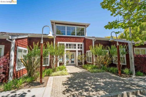 55 Bayside Ct, Richmond CA  94804-7443 exterior