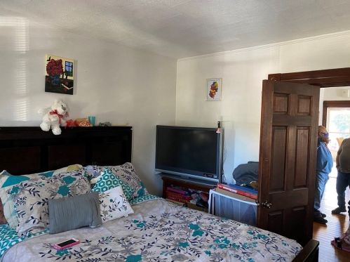 89 Ashley St, Springfield MA  01105-1572 exterior