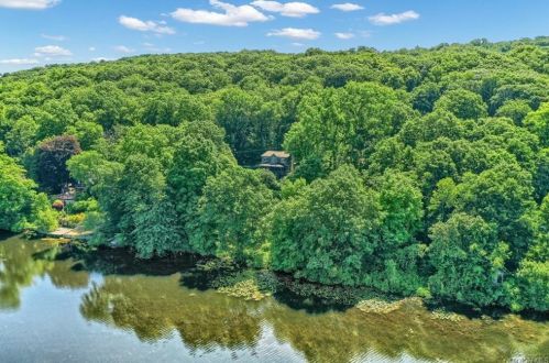 42 Lake Dr, Whaley Lake NY  12531-5251 exterior