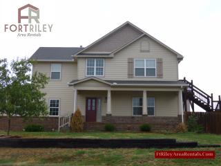 1079 Leprechaun Dr, Chapman KS  67431-8982 exterior