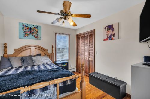 1019 Bowsprit Pt, Lacey Township NJ  08734-2706 exterior