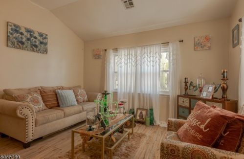 158 William St, East Orange NJ  07017-4715 exterior