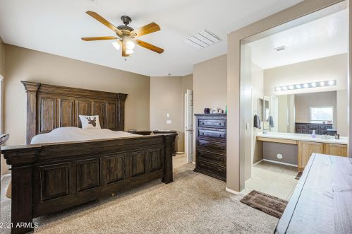 2575 Amber Sun Dr, Phoenix AZ 85085-5076 exterior