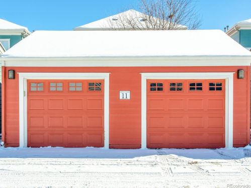 2703 Roslyn St, Denver CO 80237-2112 exterior