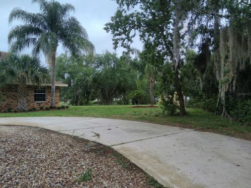 1320 Sonnet Ct, Deltona FL  32738-6824 exterior