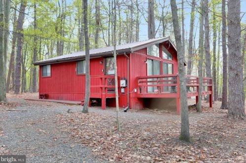119 Algonquin Trl, Hedgesville, WV 25427-6759