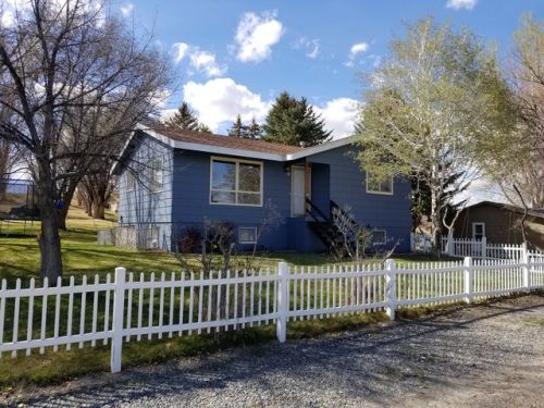 9 Willow Dr, Basin, WY 82410-9401