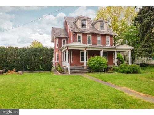 165 Main St, Richlandtown, PA 18955-1025