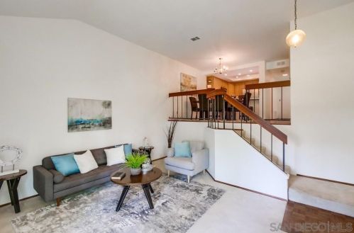 3275 Old Bridgeport Way, San Diego CA  92111-7733 exterior