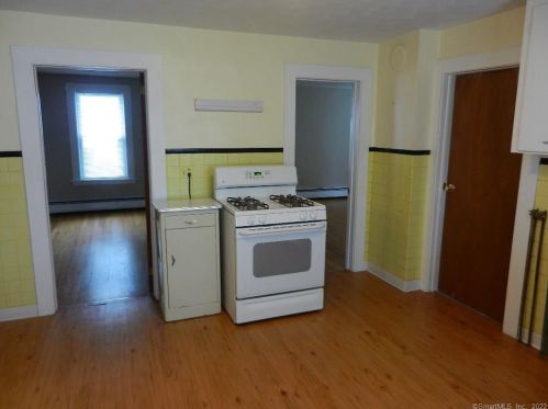 418 Burritt St, New Britain CT  06052-1207 exterior