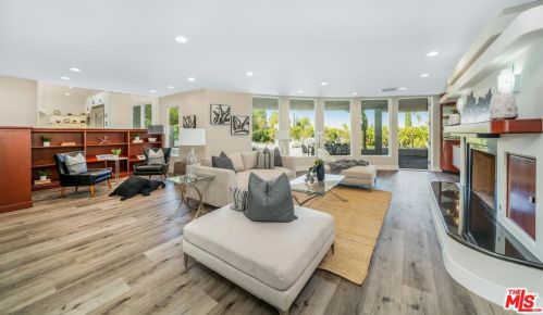22733 De Kalb Dr, Calabasas CA  91302-4805 exterior