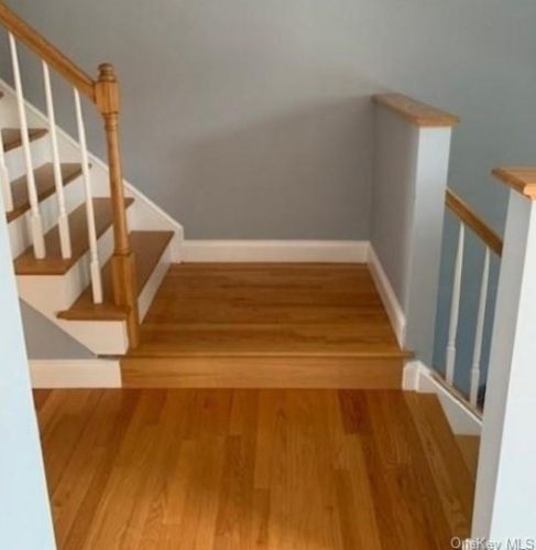 22 Hudson Cir, Marlborough NY  12542-6187 exterior