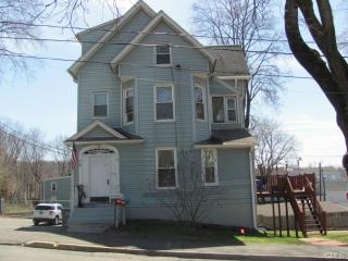 17 Anderson St, Union City, CT 06770-2901