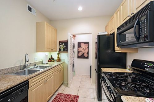 2324 Watermarke Pl, Irvine, CA 92612-7688