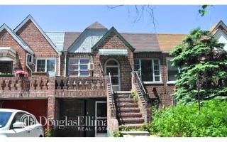 2622 7th St, Brooklyn, NY 11235-6219