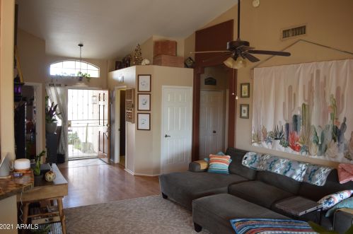 4121 Electra Ln, Glendale, AZ 85310-5566
