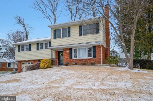 7604 Gresham St, Springfield VA  22151-2933 exterior