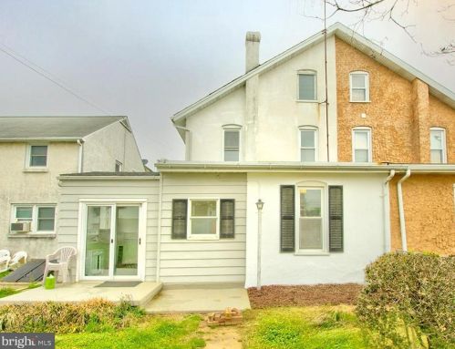 522 2nd Ave, Parkesburg PA  19365-1404 exterior