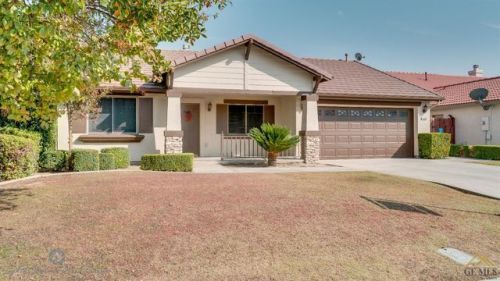 5800 Sherwood Lake Ct, Bakersfield, CA 93313-4588