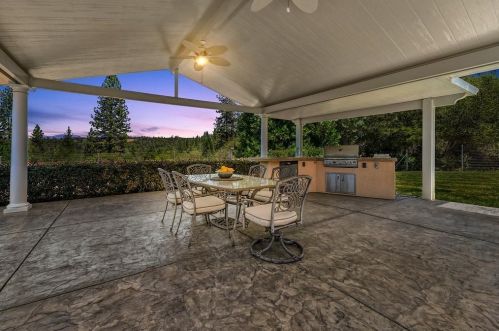 275 Tiger Lily Rd, Pilot Hill, CA 95664-9672
