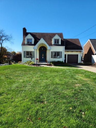 108 Rodgers Dr, New Kensington, PA 15068-3125