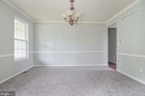 7 Westbury Dr, Berlin Boro NJ  08009-9681 exterior
