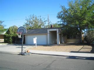 783 Yale Dr, Barstow, CA 92311-6640
