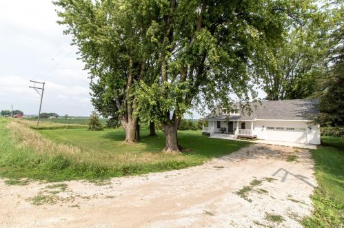 12476 Nichols Spring Dr, Cummingsville MN  55923-4205 exterior