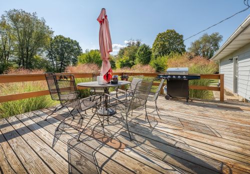 15936 Wooster Rd, Mount Vernon OH  43050-9764 exterior