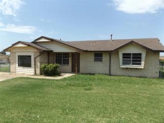 4708 Mieling Dr, Lawton, OK 73501-6661