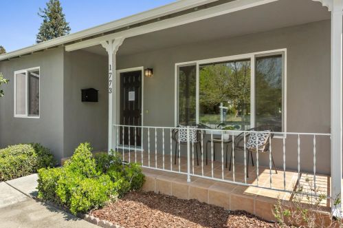 1773 Hampton Ave, Redwood City, CA 94061-2608