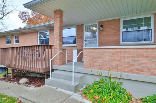 7702 Cella Dr, Cincinnati OH 45239-4108 exterior