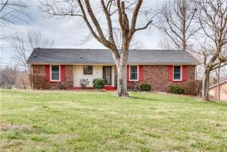 520 Morrison Dr, Clarksville, TN 37042-6175