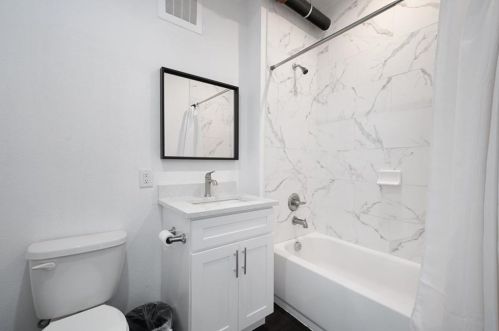 1010 26th St, Austin TX  78705-4316 exterior